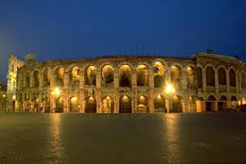 arena di verona di notte